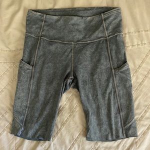 Lululemon biker short